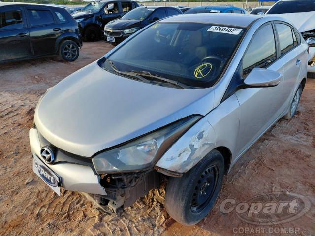 2014 HYUNDAI HB20S 