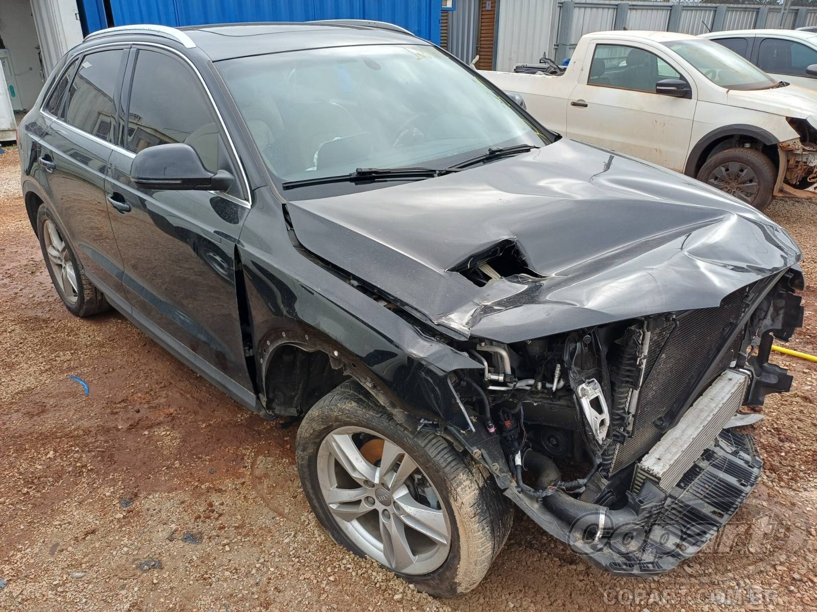 Veículo Audi Q3 Audi Q3 Ambiente 180 2.0 16V TFSI Turbo 2016 2016 em leilão