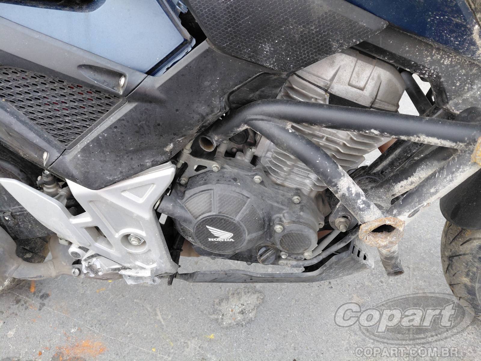 2025 HONDA CB 300F — foto 5 de 10