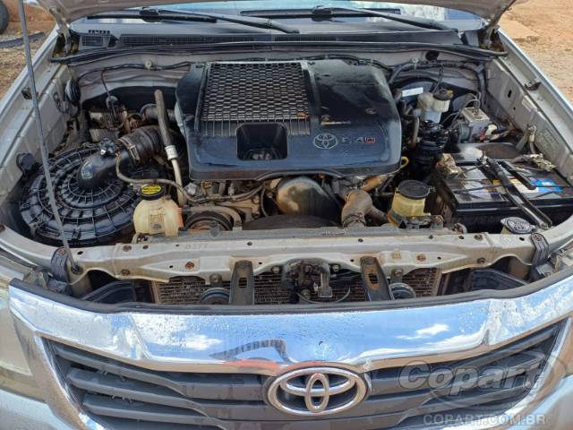 2015 TOYOTA HILUX CD 