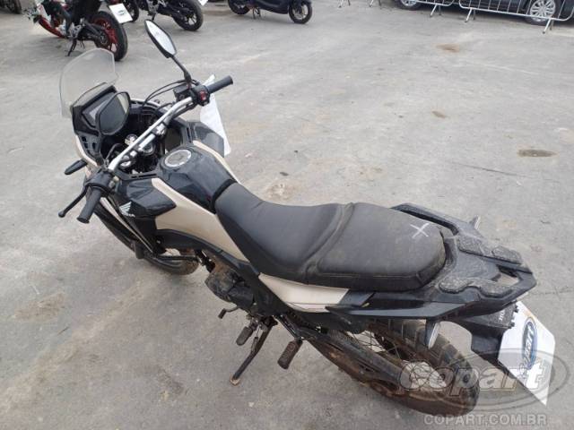 2026 HONDA XRE SAHARA 300 