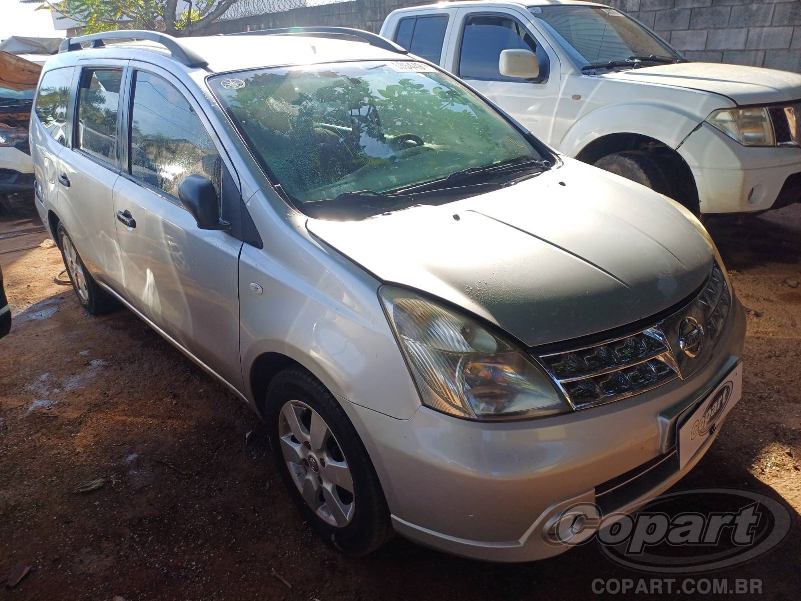 Veículo Nissan Grand Livina Nissan Grand Livina S 1.8 16V 2012 Pequena Monta 2012 em leilão