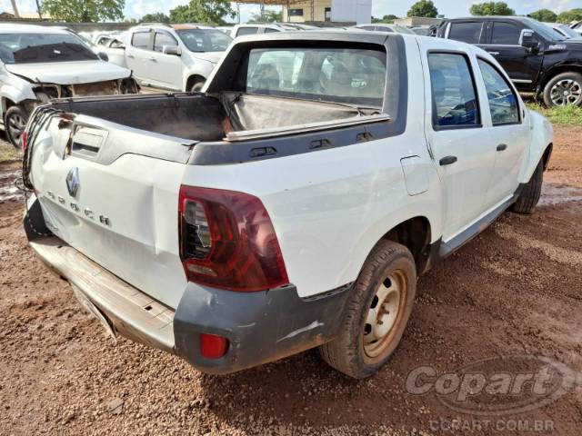 2020 RENAULT DUSTER OROCH 