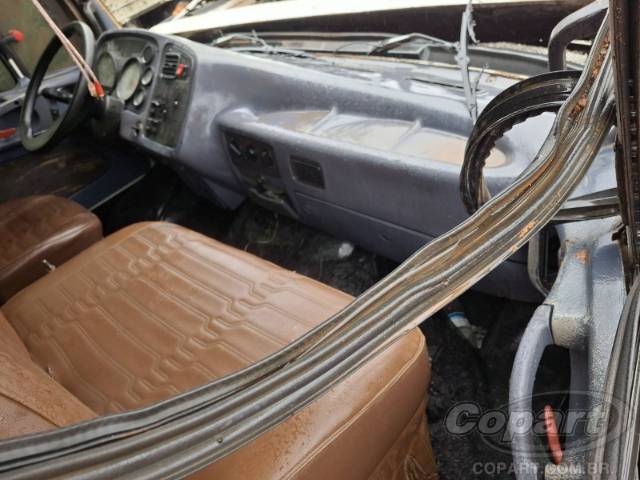 2011 MERCEDES BENZ L-1620 