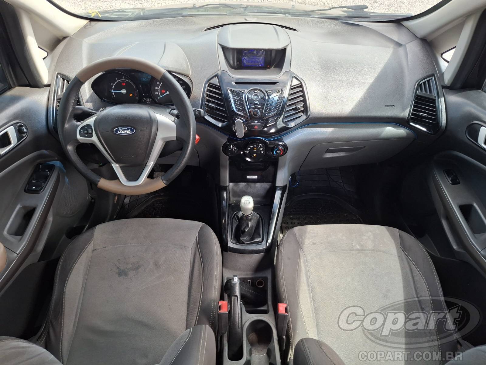 Foto 9 de 10: 2014 FORD ECOSPORT