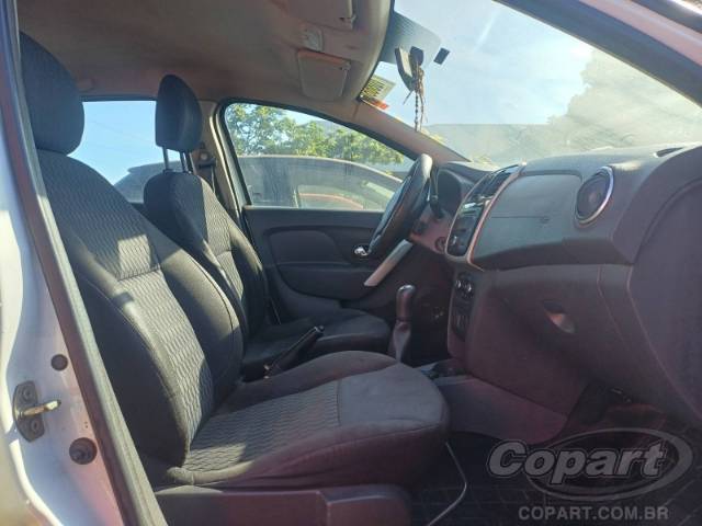 2015 RENAULT SANDERO 