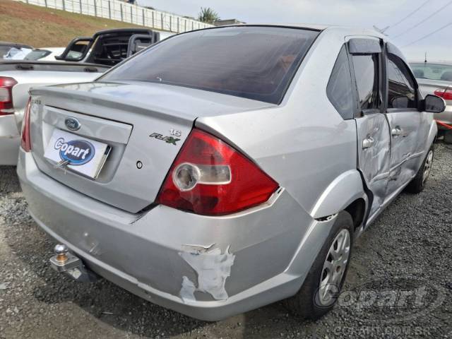 2006 FORD FIESTA SEDAN 
