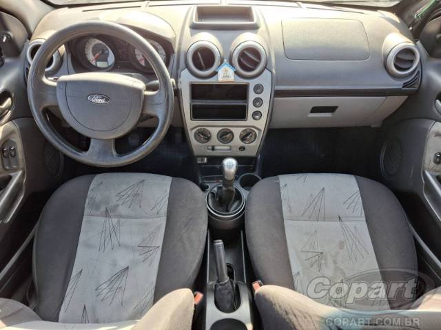 2010 FORD FIESTA 