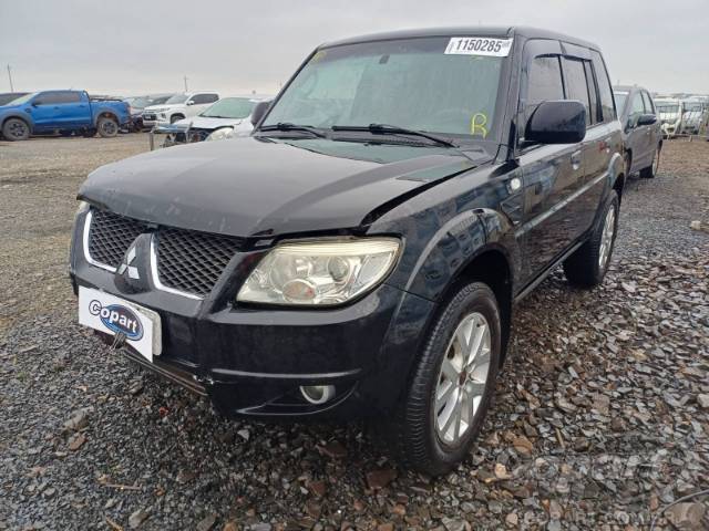 2011 MITSUBISHI PAJERO TR4 