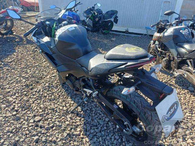 2026 KAWASAKI NINJA 500 