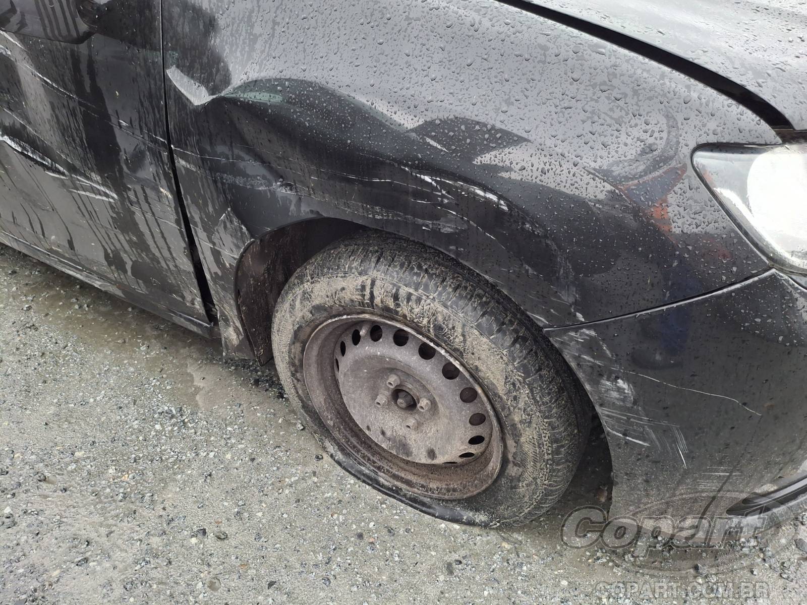 Foto 14 de 15: 2015 RENAULT LOGAN
