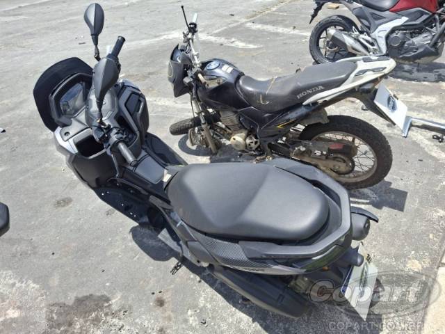 2025 YAMAHA NMAX 