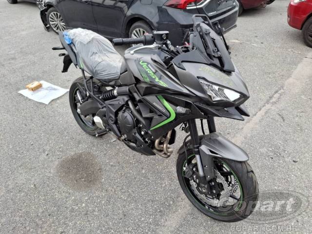 2025 KAWASAKI VERSYS 