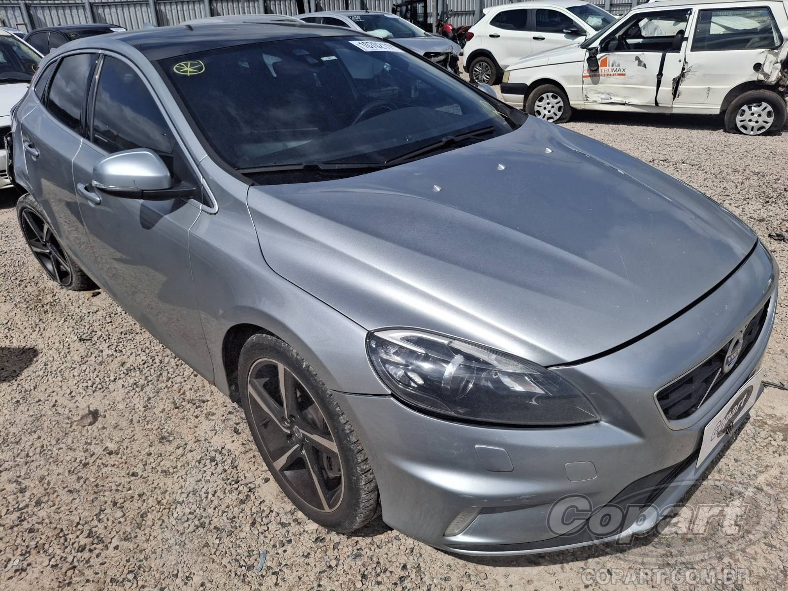 Volvo V40 2.0 Drive-e Turbo R-Design 2016