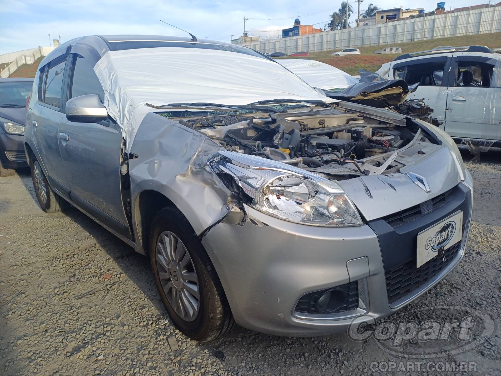 Veículo Renault Sandero RENAULT SANDERO Privilege 1.6 16V Hi-Flex 2011 2012 em leilão