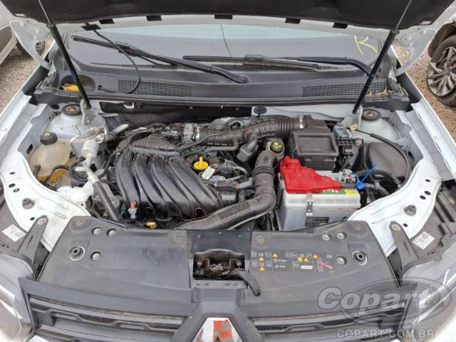 2025 RENAULT DUSTER 
