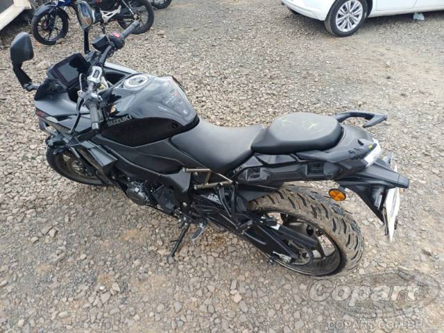 2025 SUZUKI GSX-S 
