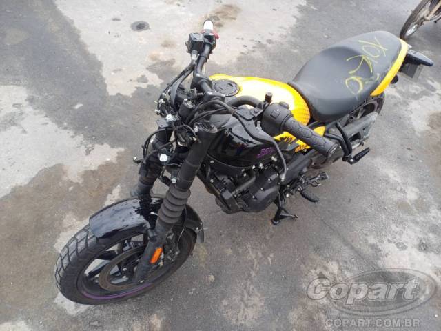 2026 ROYAL ENFIELD Guerrilla 