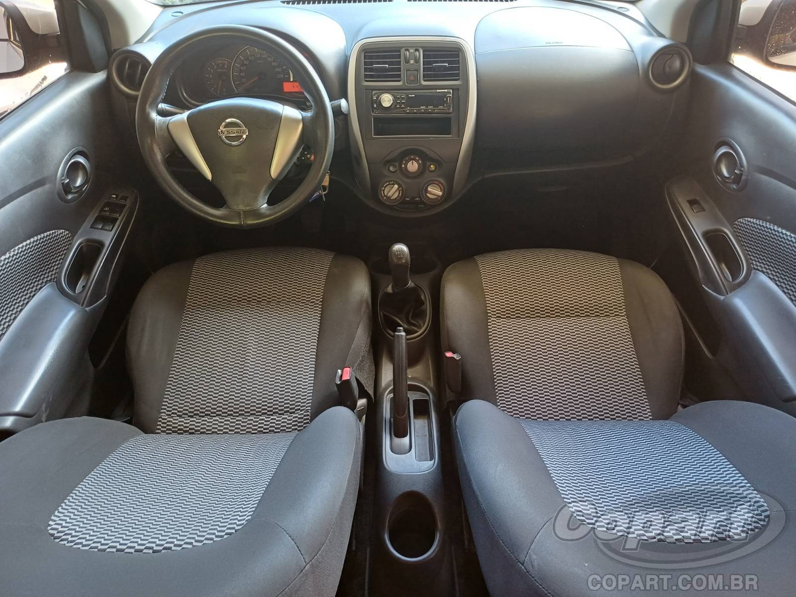Foto 9 de 10: 2019 NISSAN VERSA