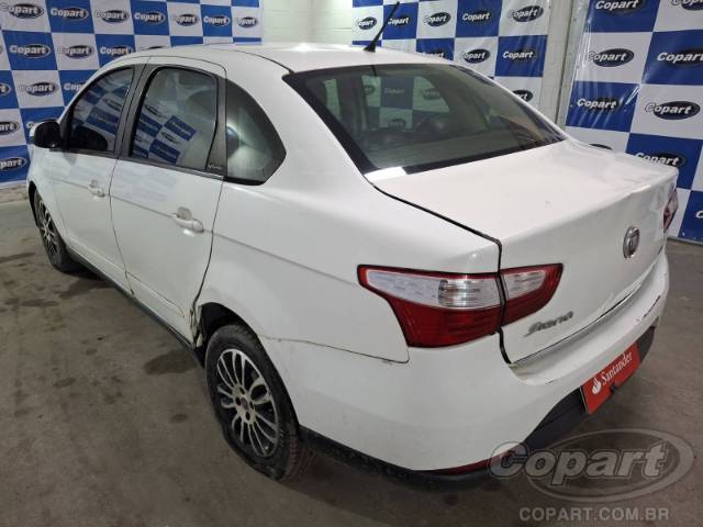 2015 FIAT GRAND SIENA 