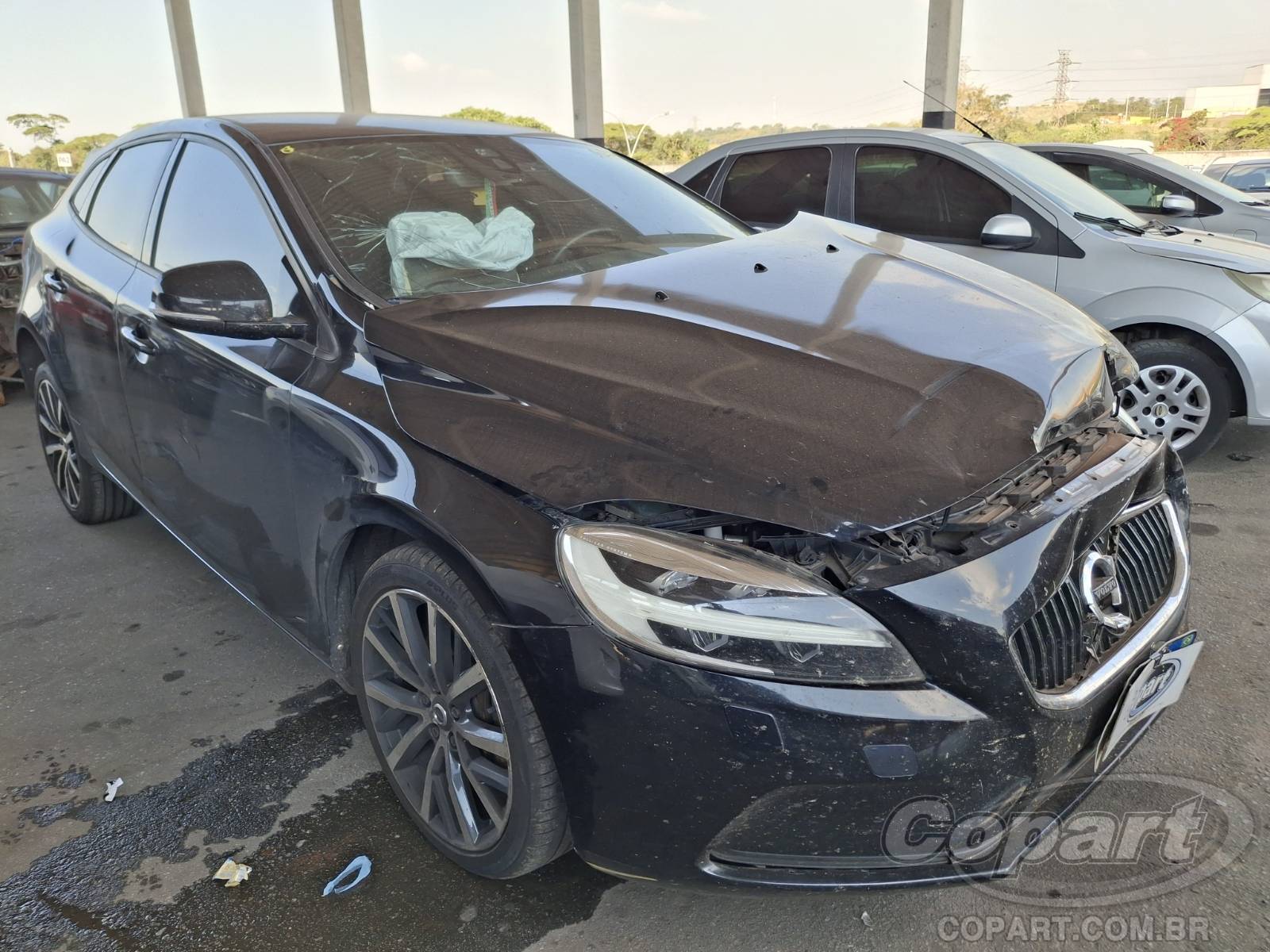 Veículo Volvo V40 VOLVO V40 T4 Momentum 2.0 Drive-e Turbo 2018 2018 em leilão