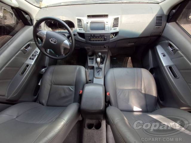 2013 TOYOTA HILUX CD 