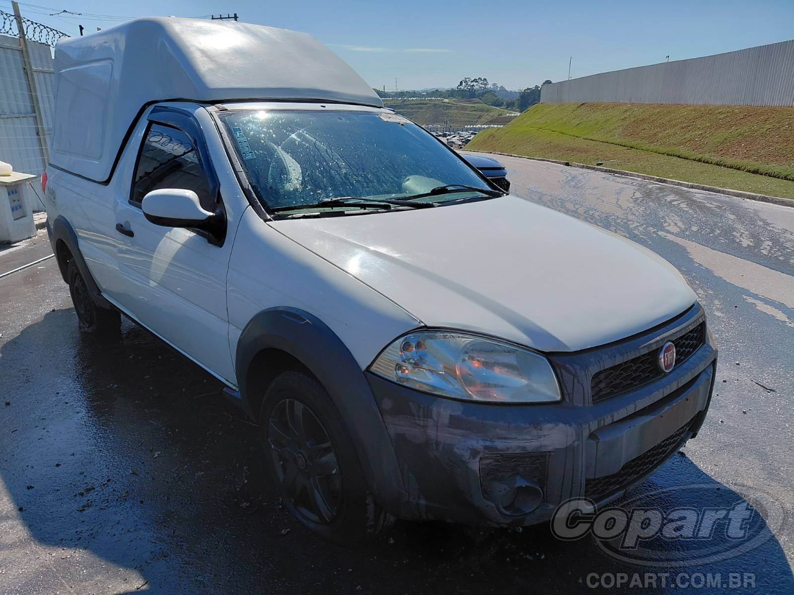 Fiat Strada 2018 em leilão