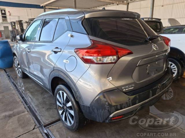 2019 NISSAN KICKS 