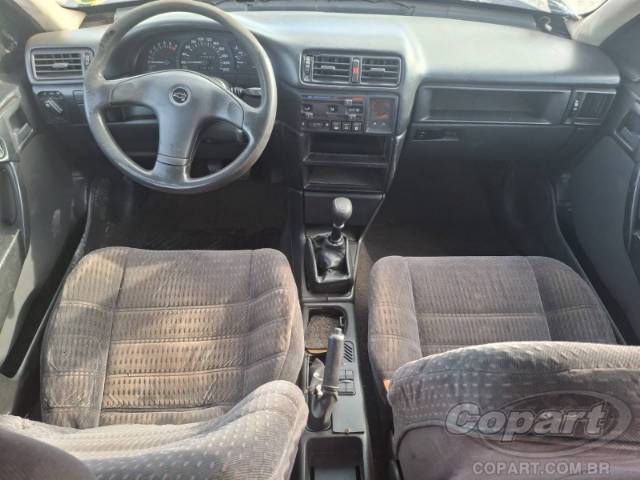 1995 CHEVROLET VECTRA 