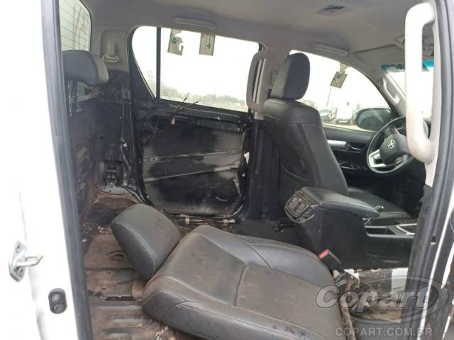 2022 TOYOTA HILUX CD 