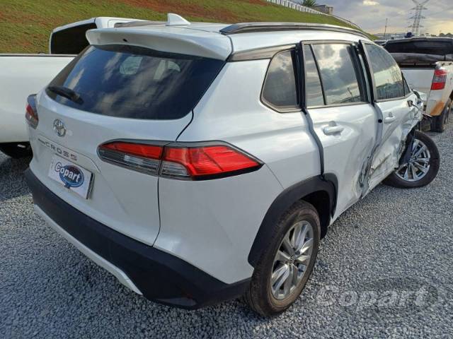 2026 TOYOTA COROLLA CROSS 