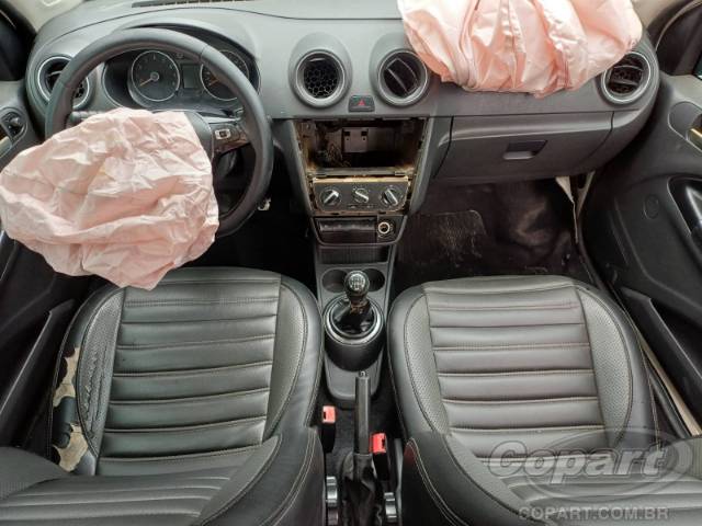 2014 VOLKSWAGEN VOYAGE 