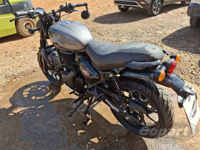 2025 ROYAL ENFIELD HUNTER 