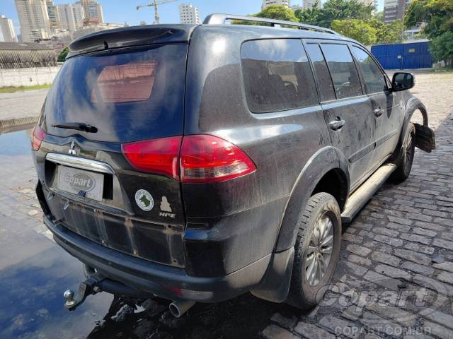 2016 MITSUBISHI PAJERO 