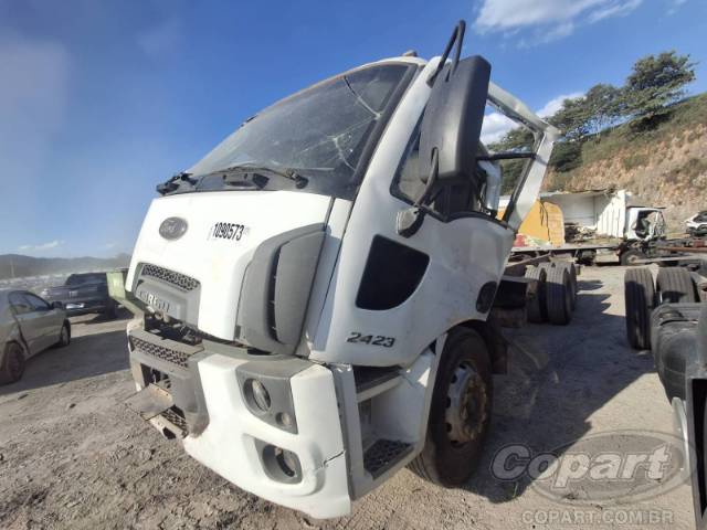 2015 FORD CARGO 2423 