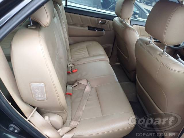 2014 TOYOTA HILUX SW4 
