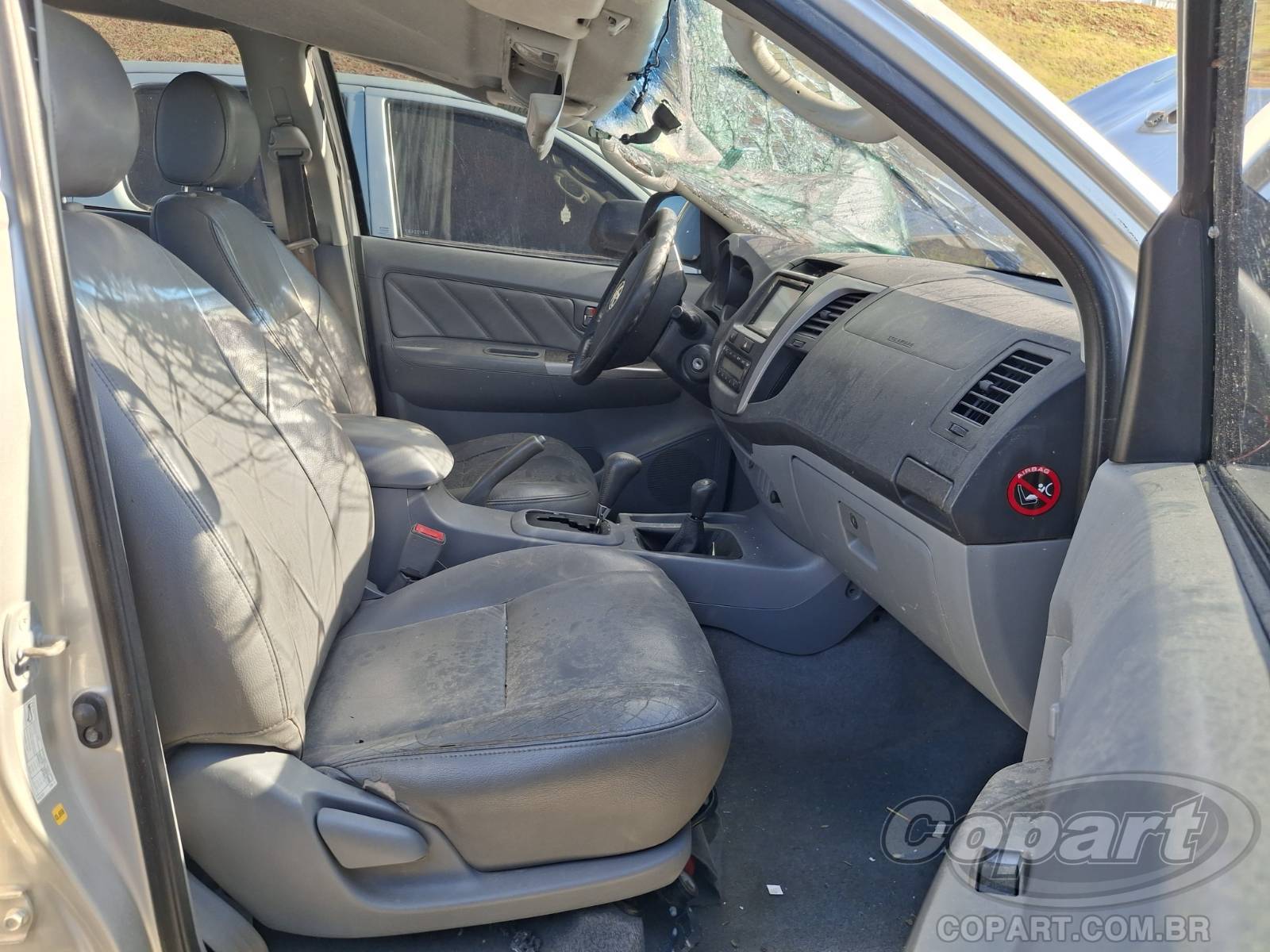 2011 TOYOTA HILUX CD — foto 5 de 15