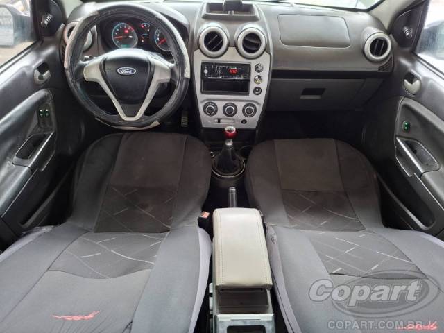 2013 FORD FIESTA 