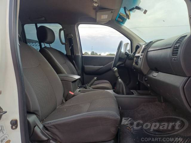 2015 NISSAN FRONTIER CD 