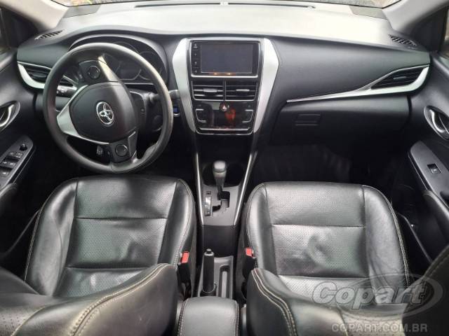 2022 TOYOTA YARIS SEDA 
