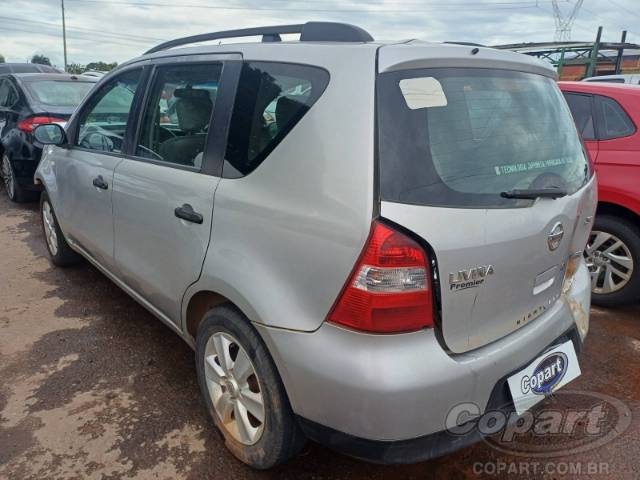 2011 NISSAN LIVINA 