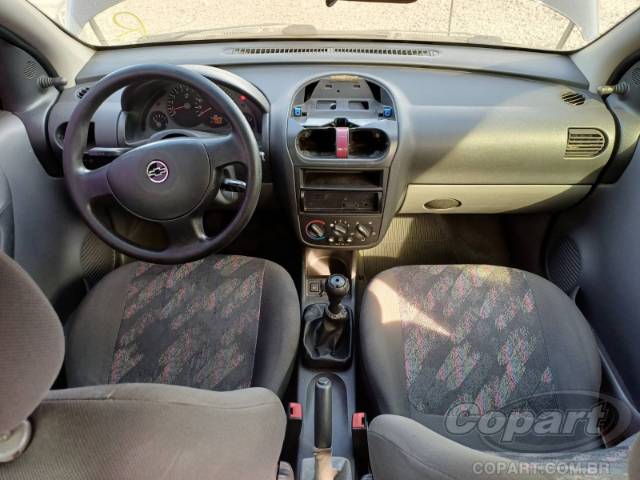 2004 CHEVROLET CORSA 