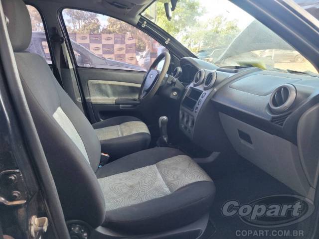 2009 FORD FIESTA SEDAN 