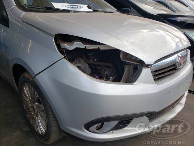 2015 FIAT GRAND SIENA 