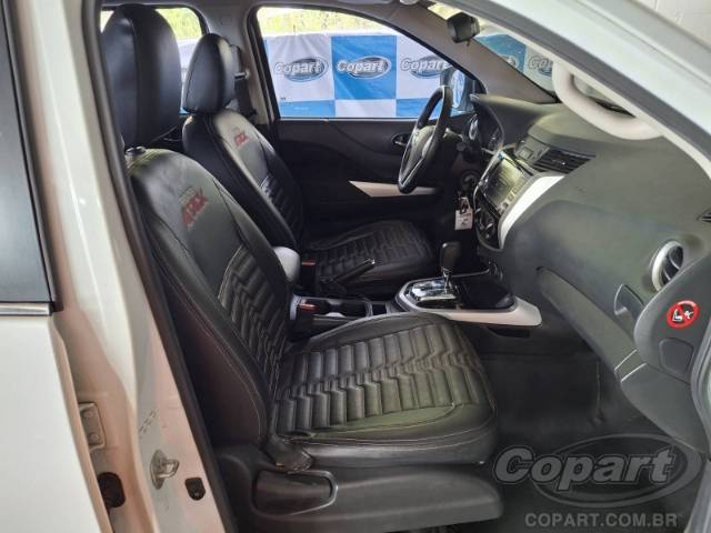 2022 NISSAN FRONTIER CD 