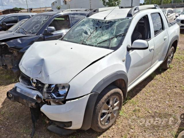 2016 RENAULT DUSTER OROCH 