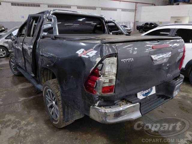 2017 TOYOTA HILUX CD 