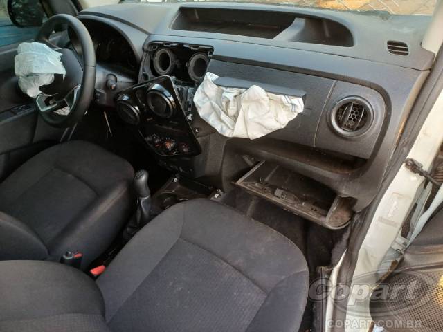2026 RENAULT KANGOO 