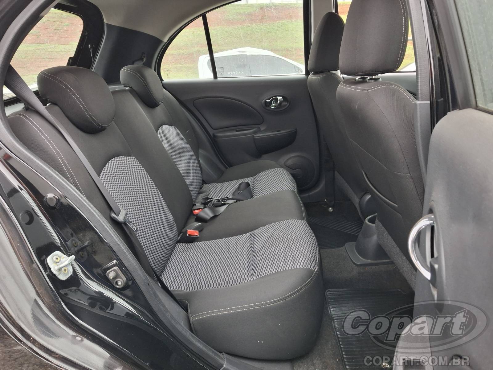 Foto 6 de 12: 2018 NISSAN MARCH
