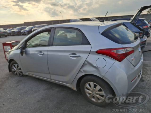2015 HYUNDAI HB20 